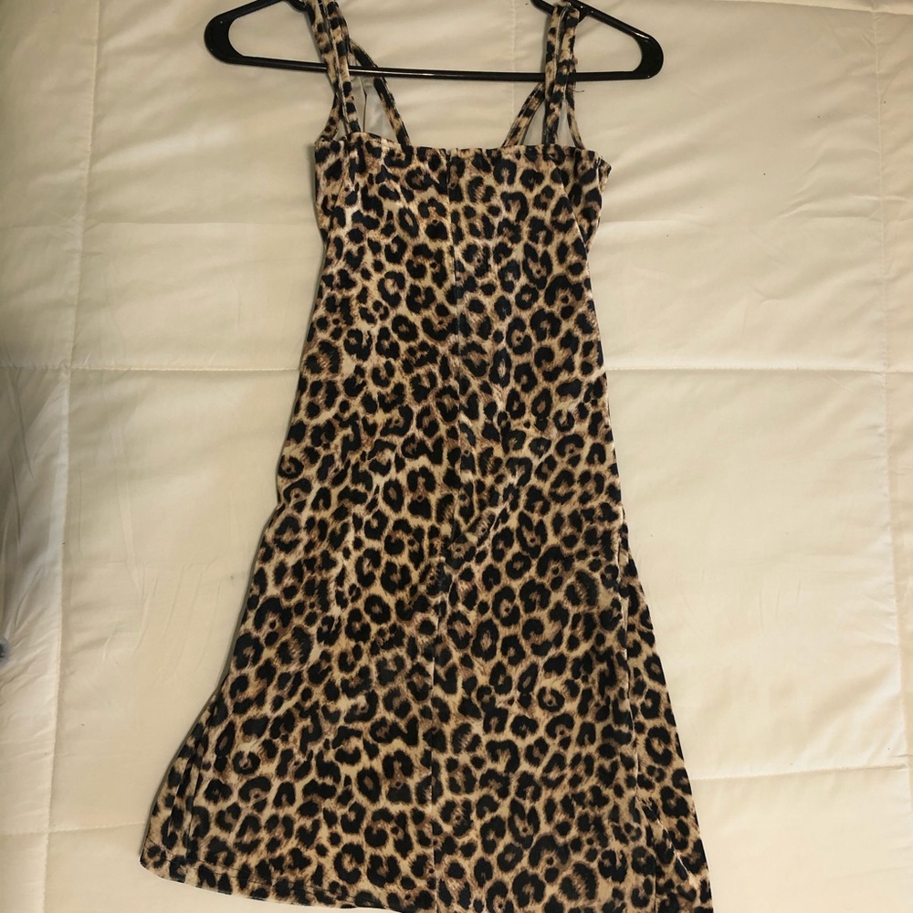 Pink Lily Leopard Dress - Picture 8 of 9